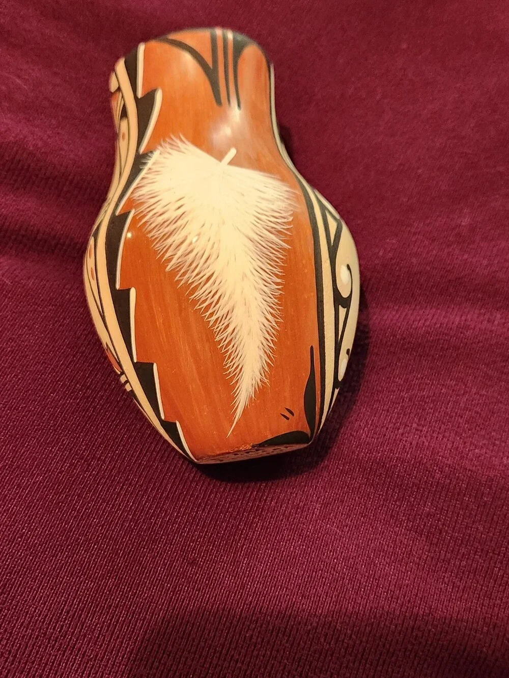 Native American Small Feather Accent Vase in Terracotta and White
